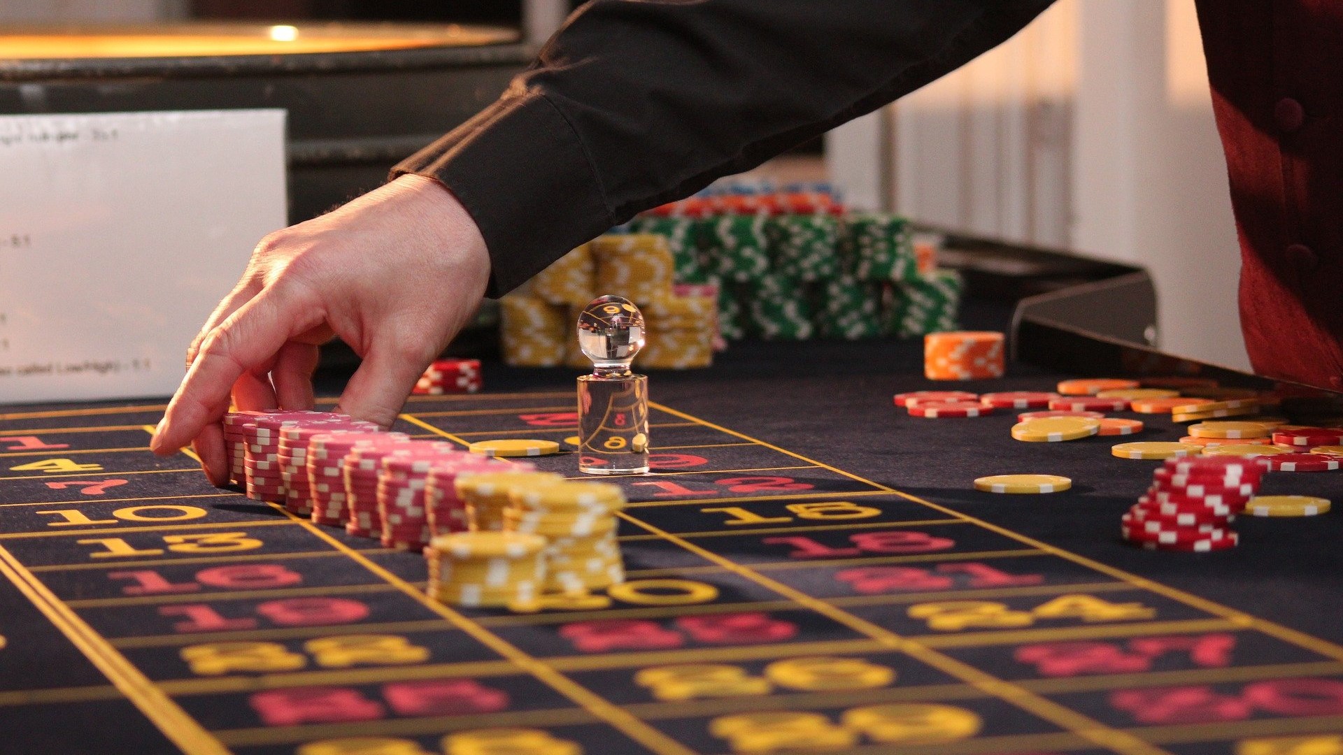How To Play Online Casino Games Smartly